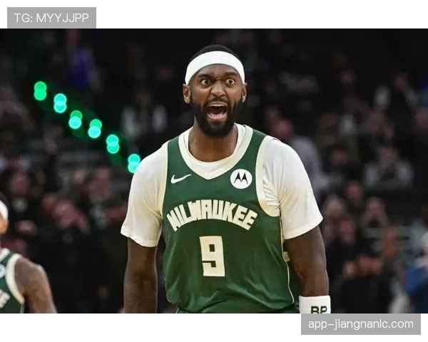 波蒂斯无球跑动拉开空间，高效输出改变雄鹿内线格局