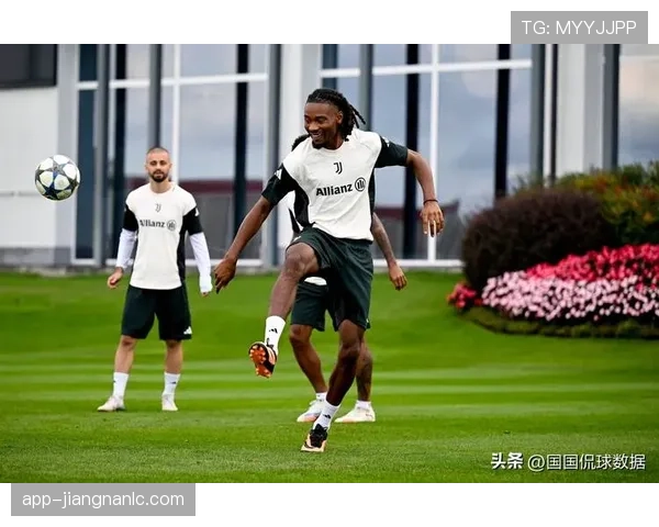 尤文图斯中场创造不足，进攻乏力问题逐步反映在比赛走势中